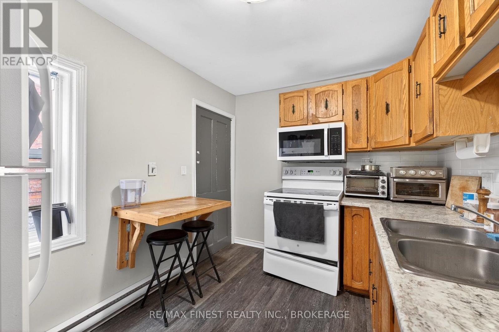 255-257 EARL STREET - 5