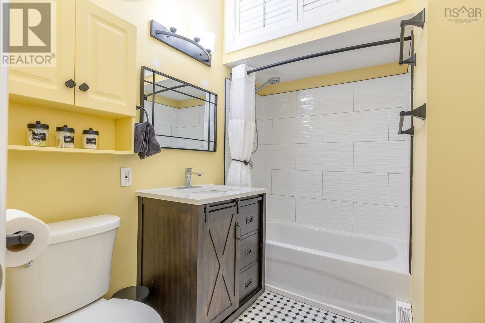 Property 22 of 48 of 40 Braemount Drive