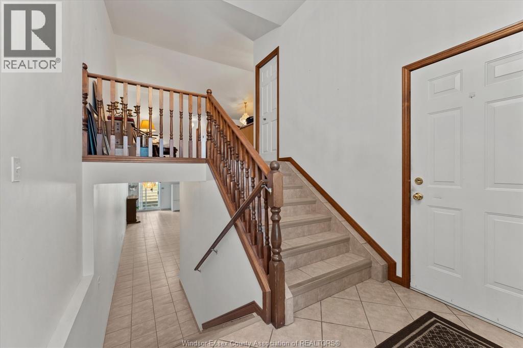 64 TOFFLEMIRE COURT - 5