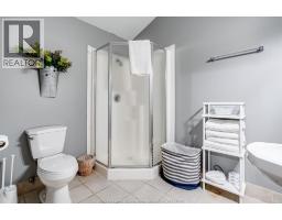 1060 East West Road, Pelee Island, ON N0R1M0 Photo 47