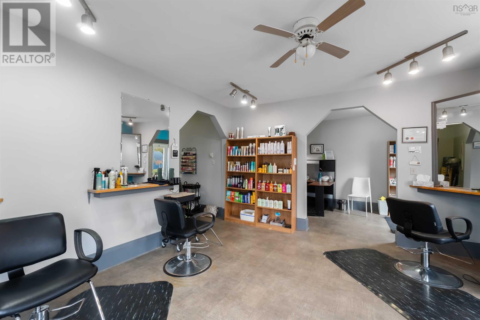 19 BIRCH STREET - 18