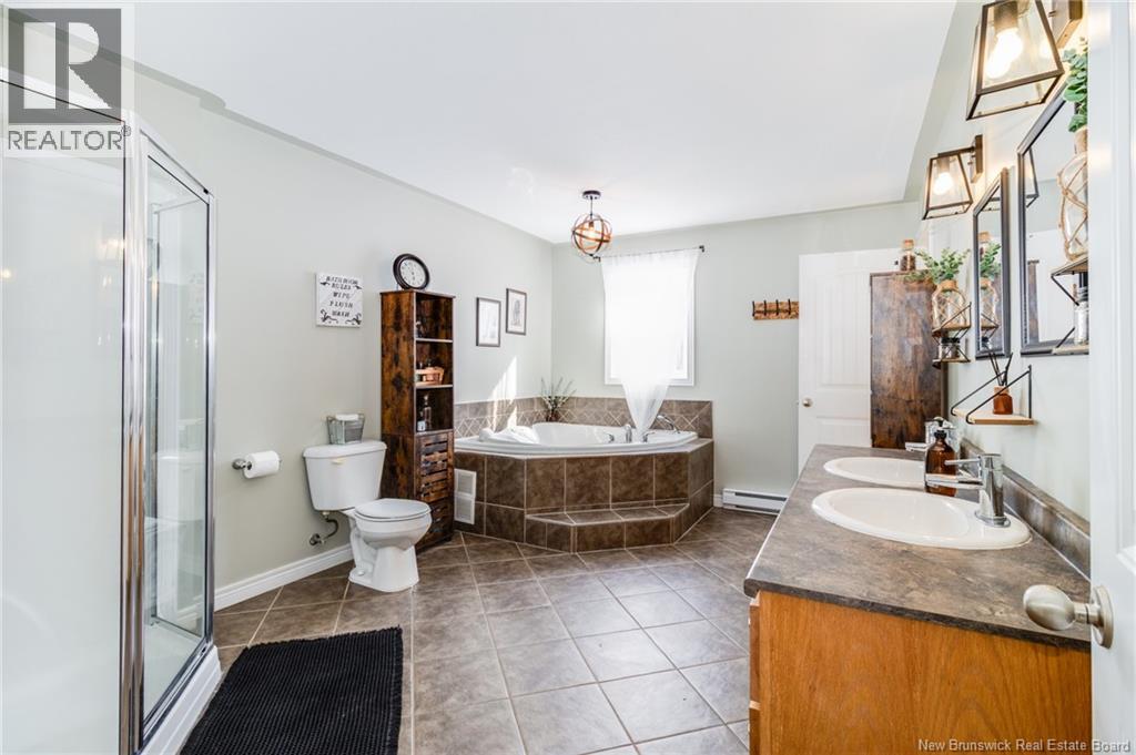 27 BENERIN COURT - 18