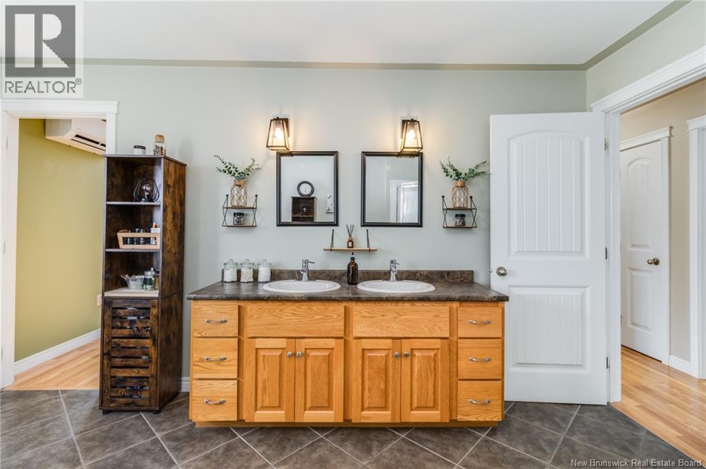 27 BENERIN COURT - 19