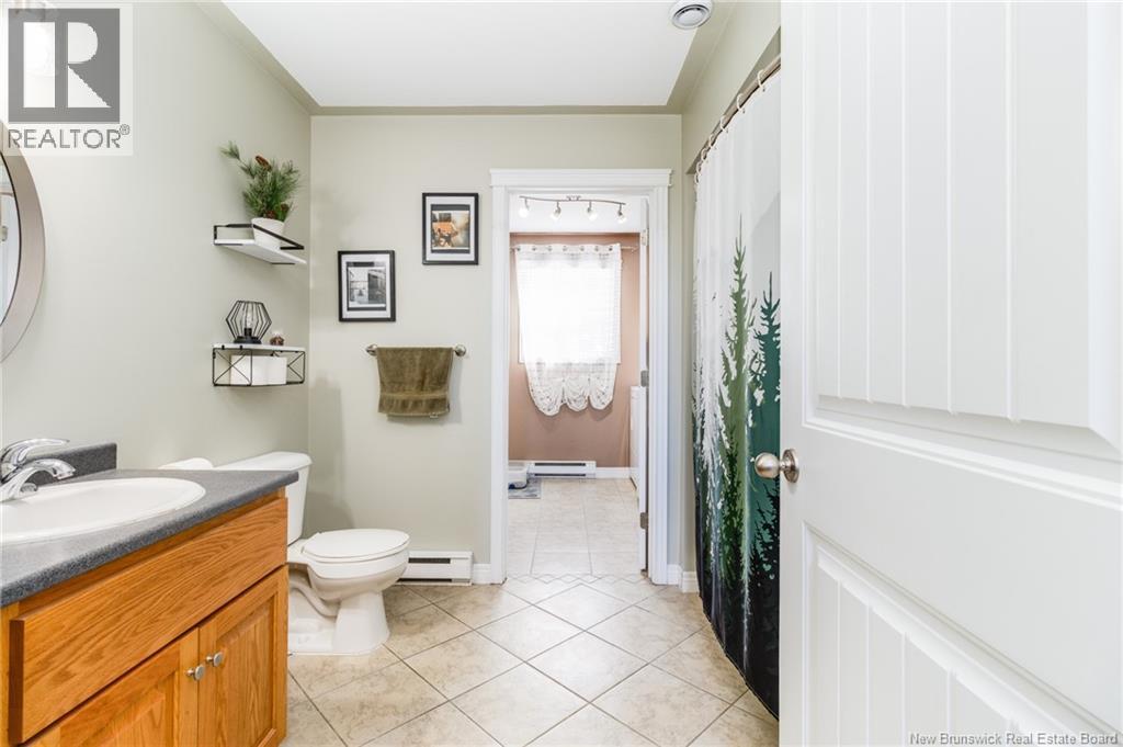 27 BENERIN COURT - 34