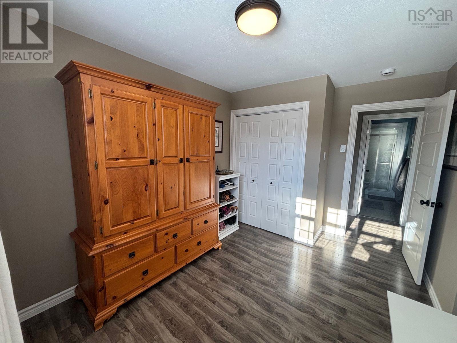 Property 15 of 33 of 7304 Hornes Road