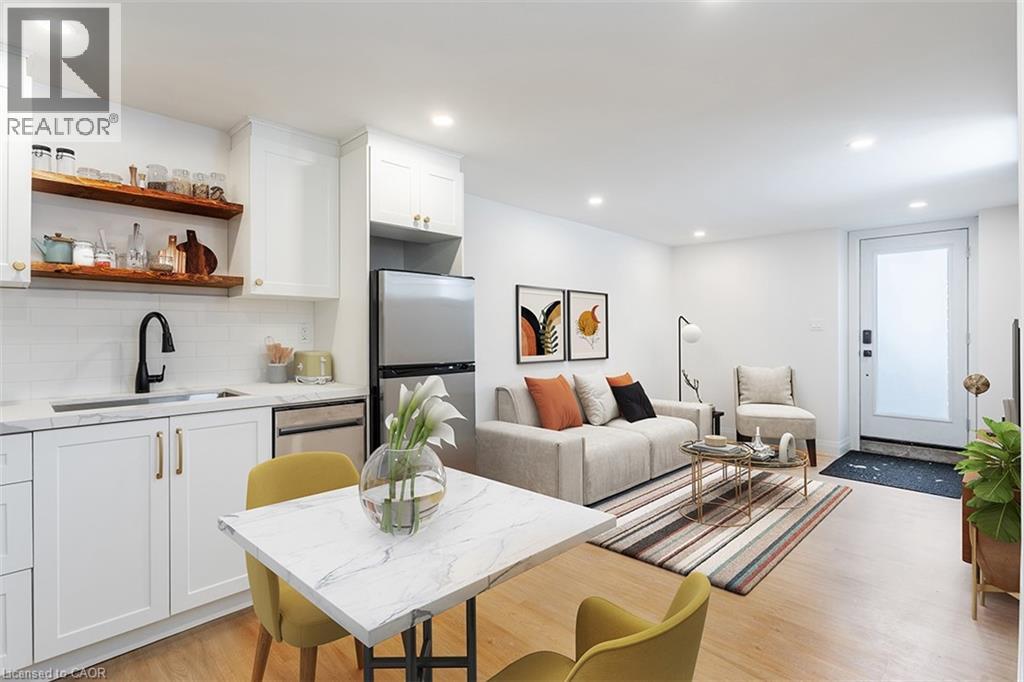 113 CATHARINE Street N Unit# 4