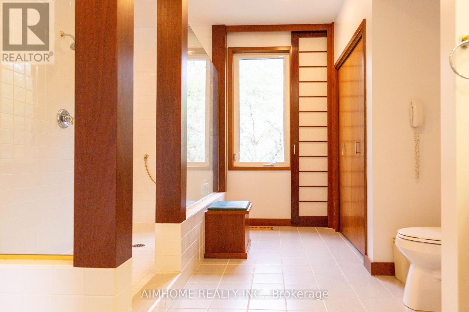 1515 HAWKSWOOD DRIVE — photo 42