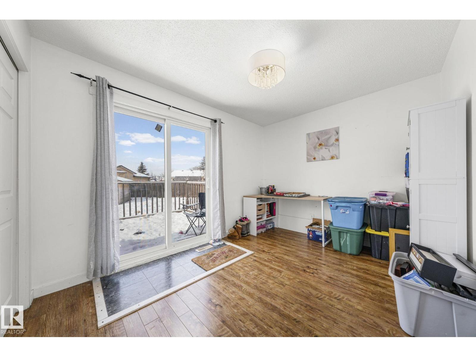 115 Warwick RD NW, Edmonton