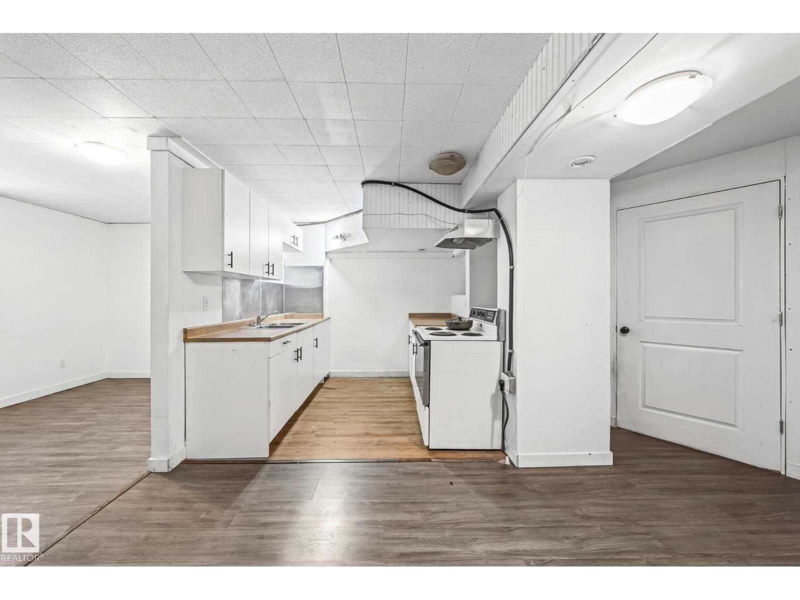 115 Warwick RD NW, Edmonton