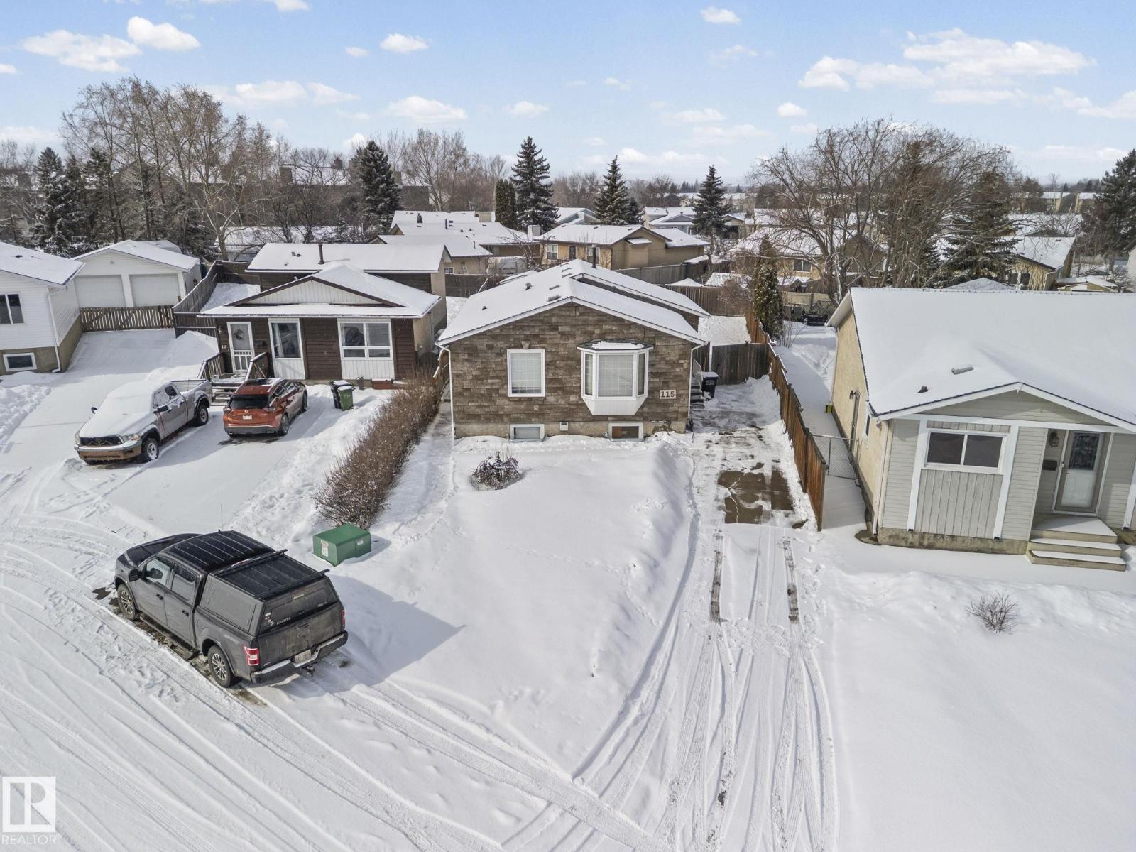115 Warwick RD NW, Edmonton