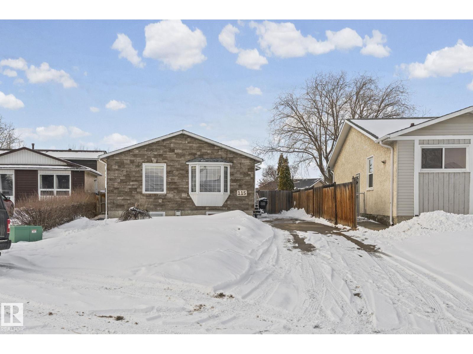115 Warwick RD NW, Edmonton