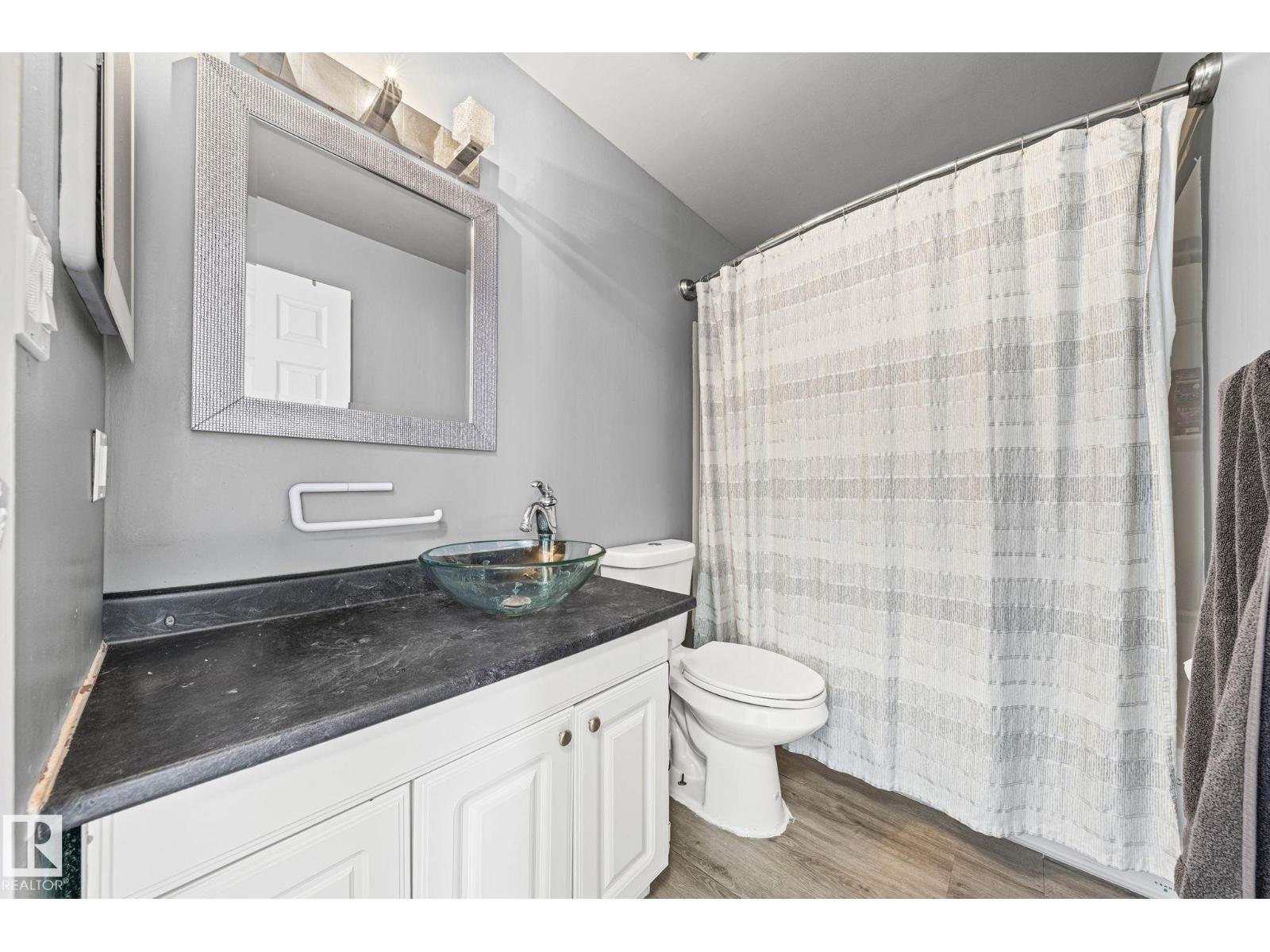 115 Warwick RD NW, Edmonton