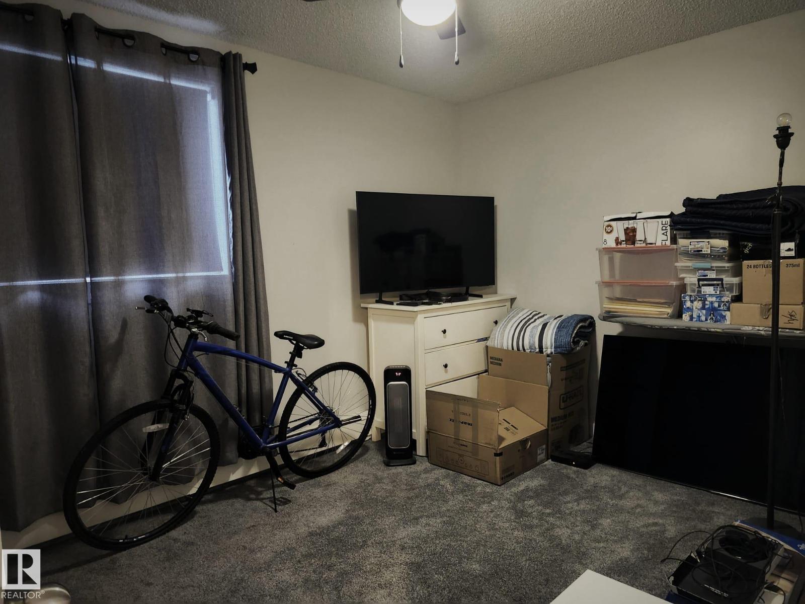 #4 6120 118 AV NW - 10