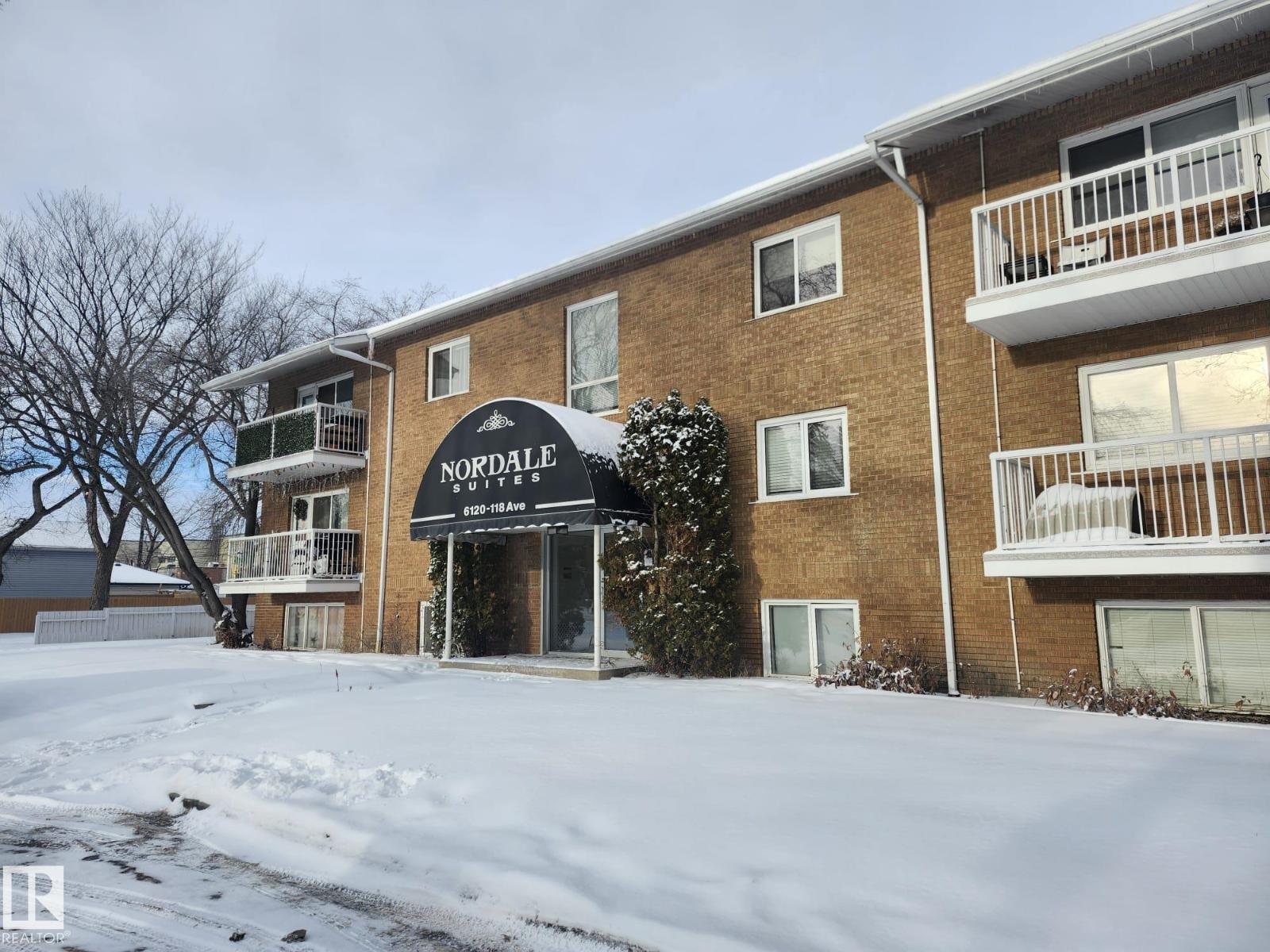 #4 6120 118 AV NW - 12