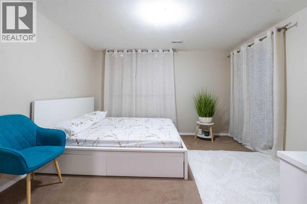 Single Family House for Sale in  Country Village Manor NE Country Hills Village Calgary 