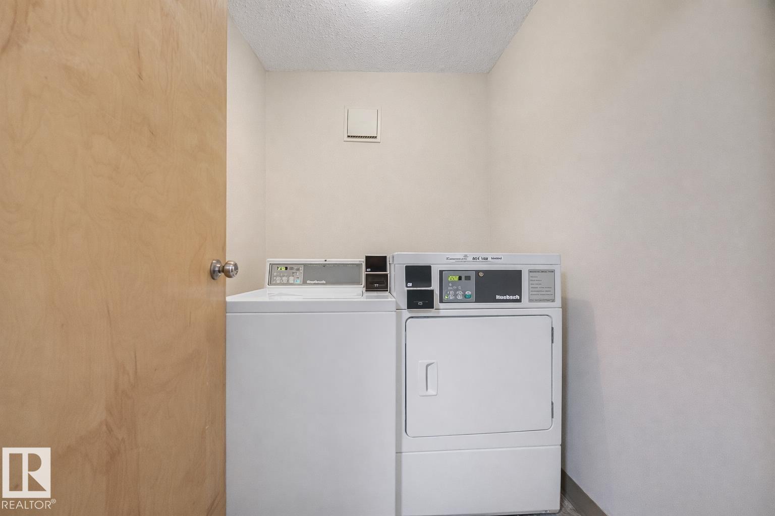 #302 6204 180 ST NW - 15