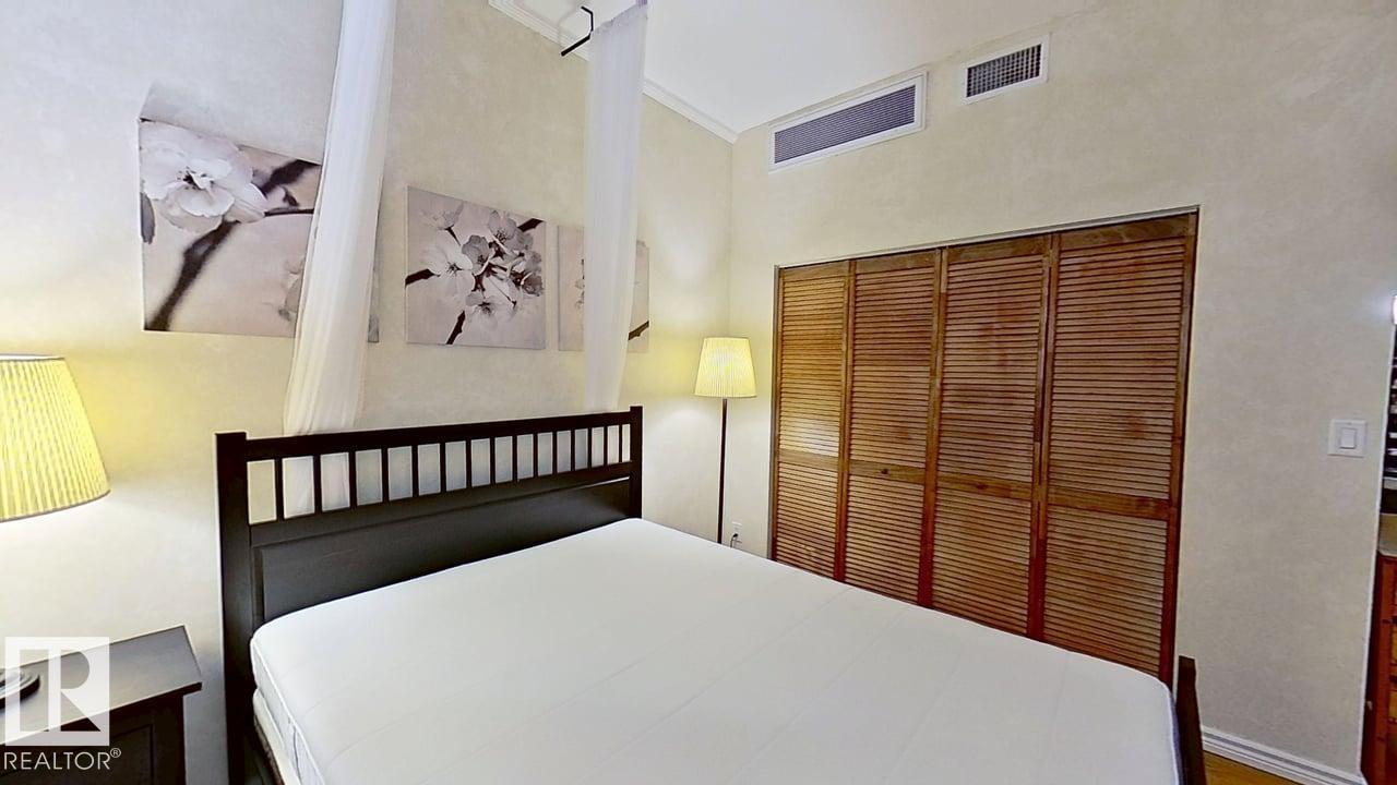 311 10134 100 ST NW - 18