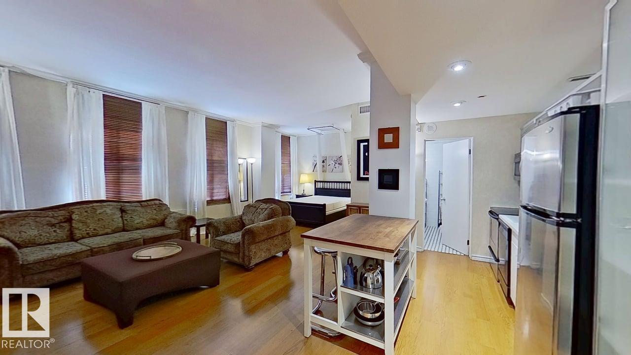 311 10134 100 ST NW - 5