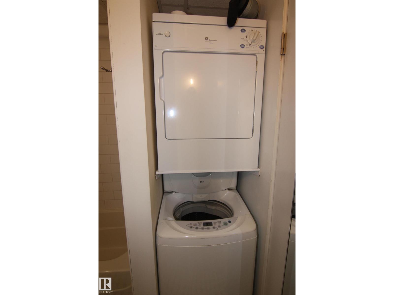 311 10134 100 ST NW - 25