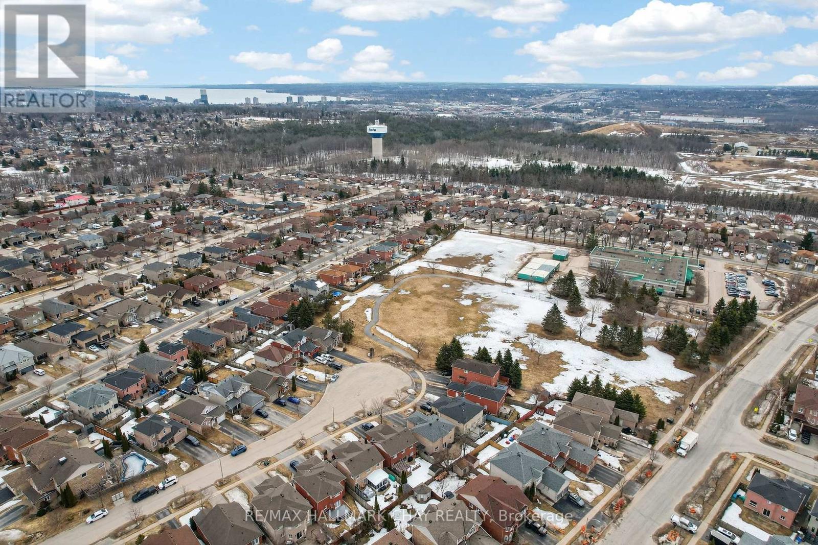 44 SHERWOOD COURT,Barrie (Northwest),,