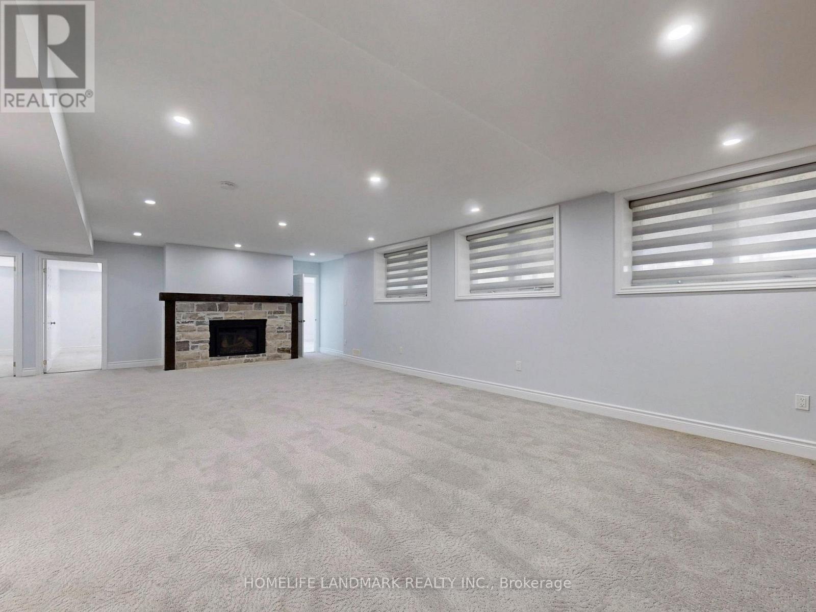 1662 LAKESHORE DRIVE - 21