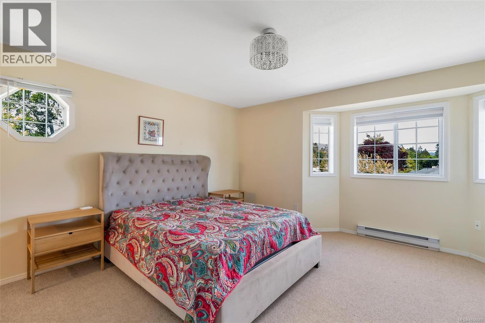 6520 COUNTRY RD - 25