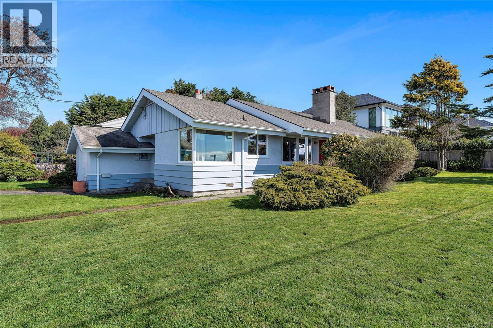 406 Beach Dr - 5