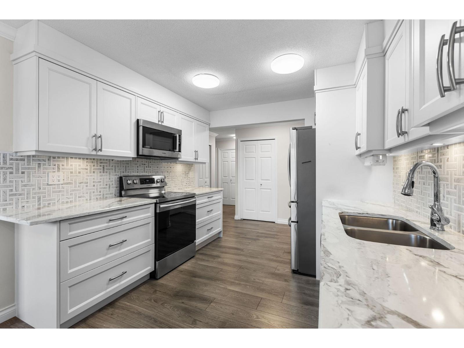 228 32853 LANDEAU PLACE, Abbotsford