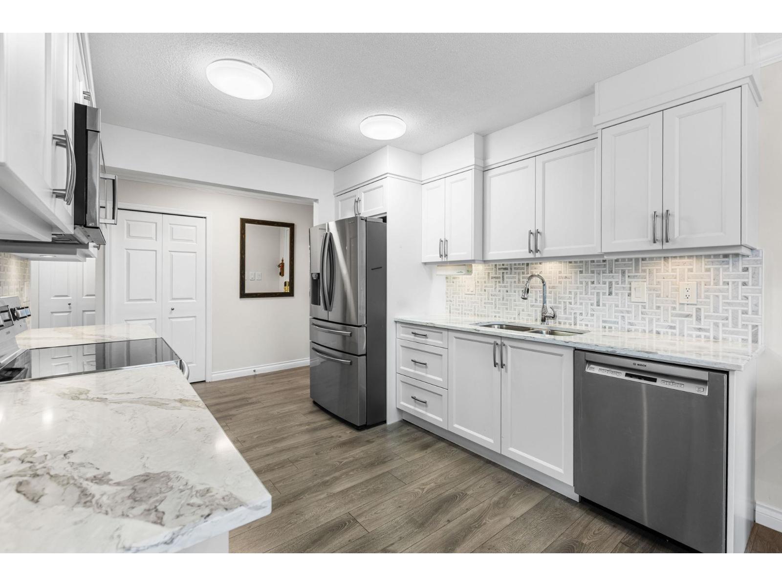 228 32853 LANDEAU PLACE, Abbotsford