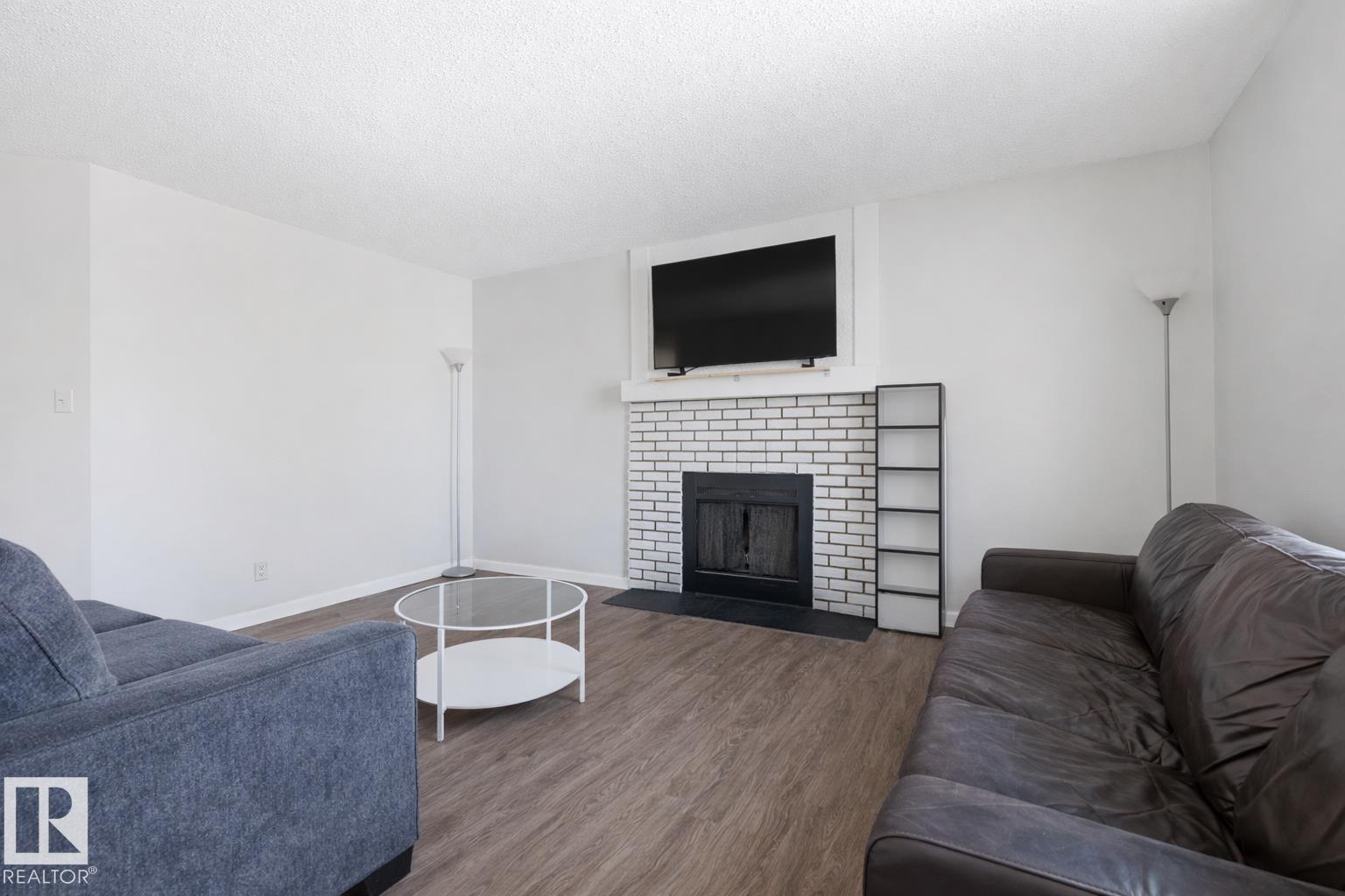 #302 6204 180 ST NW - 19