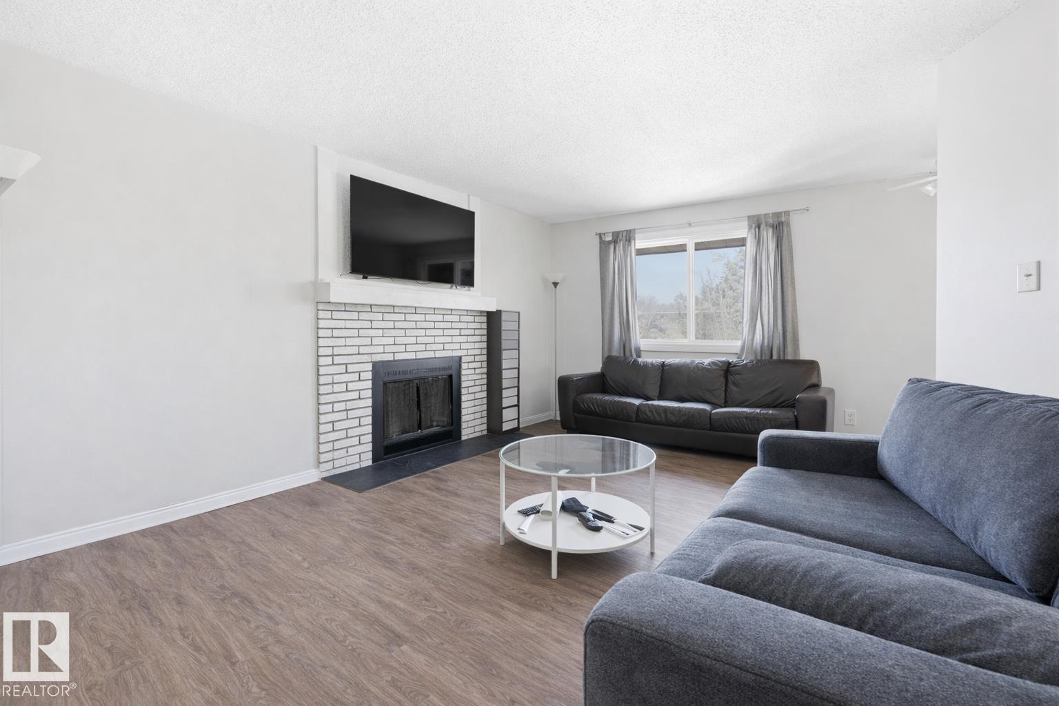 #302 6204 180 ST NW - 17