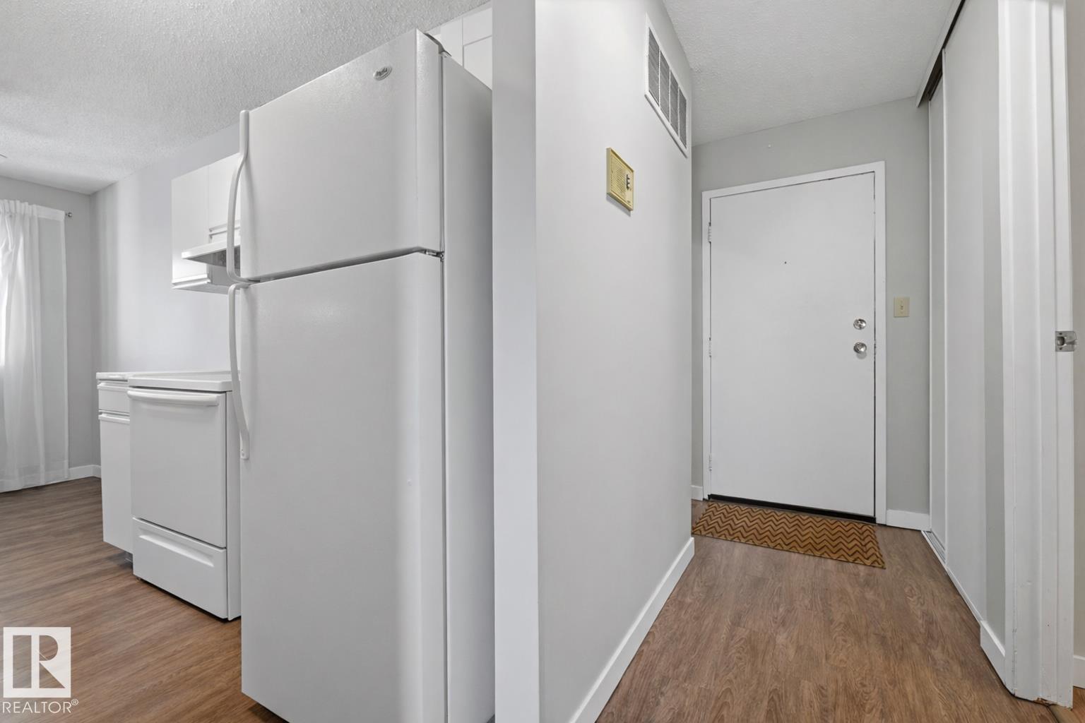 #302 6204 180 ST NW - 9