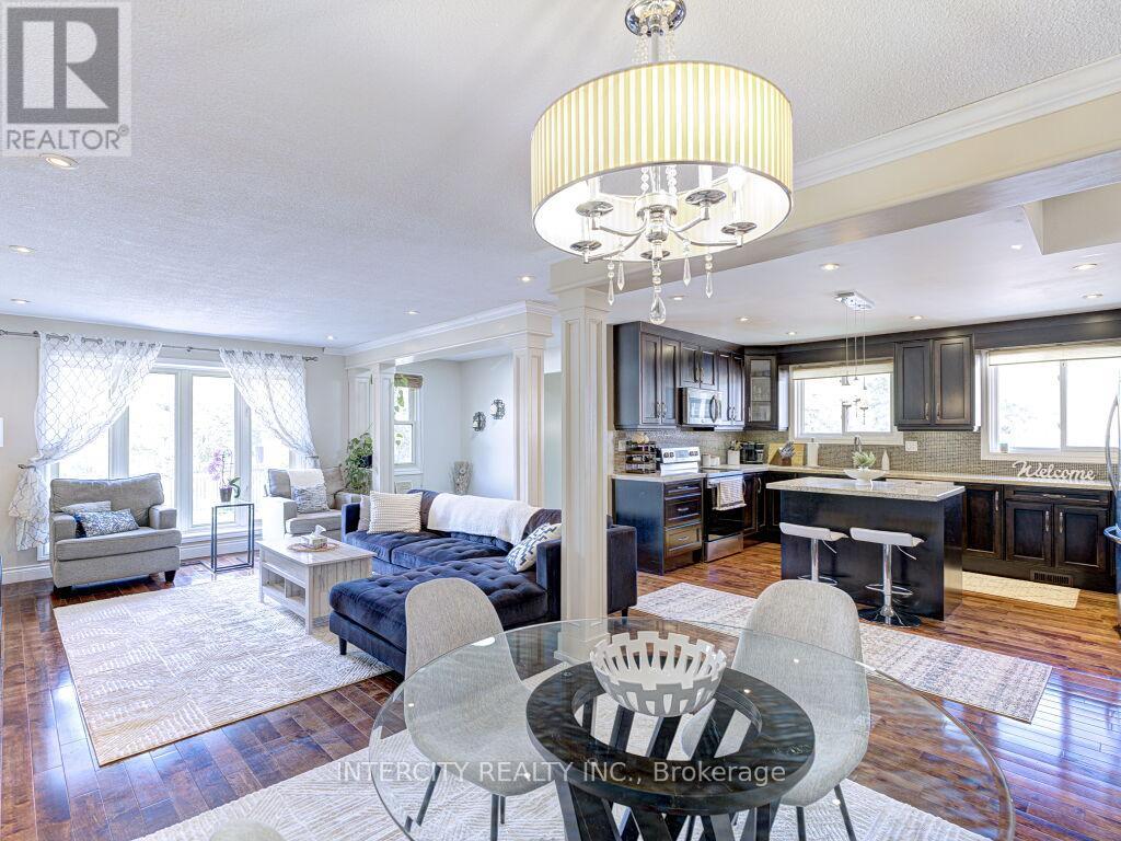 841 COULSON AVENUE - 11