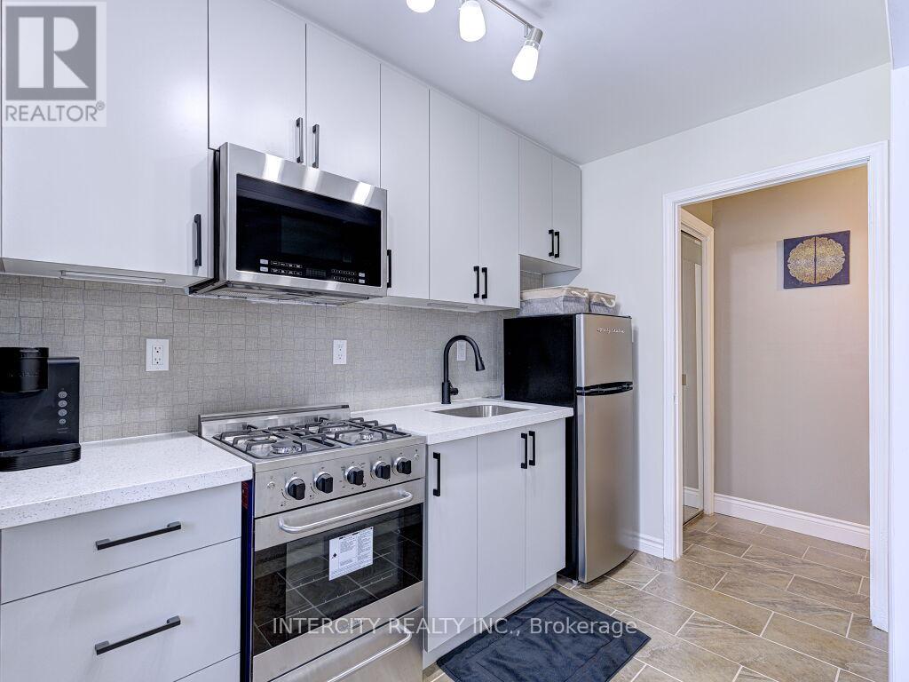 841 COULSON AVENUE - 39