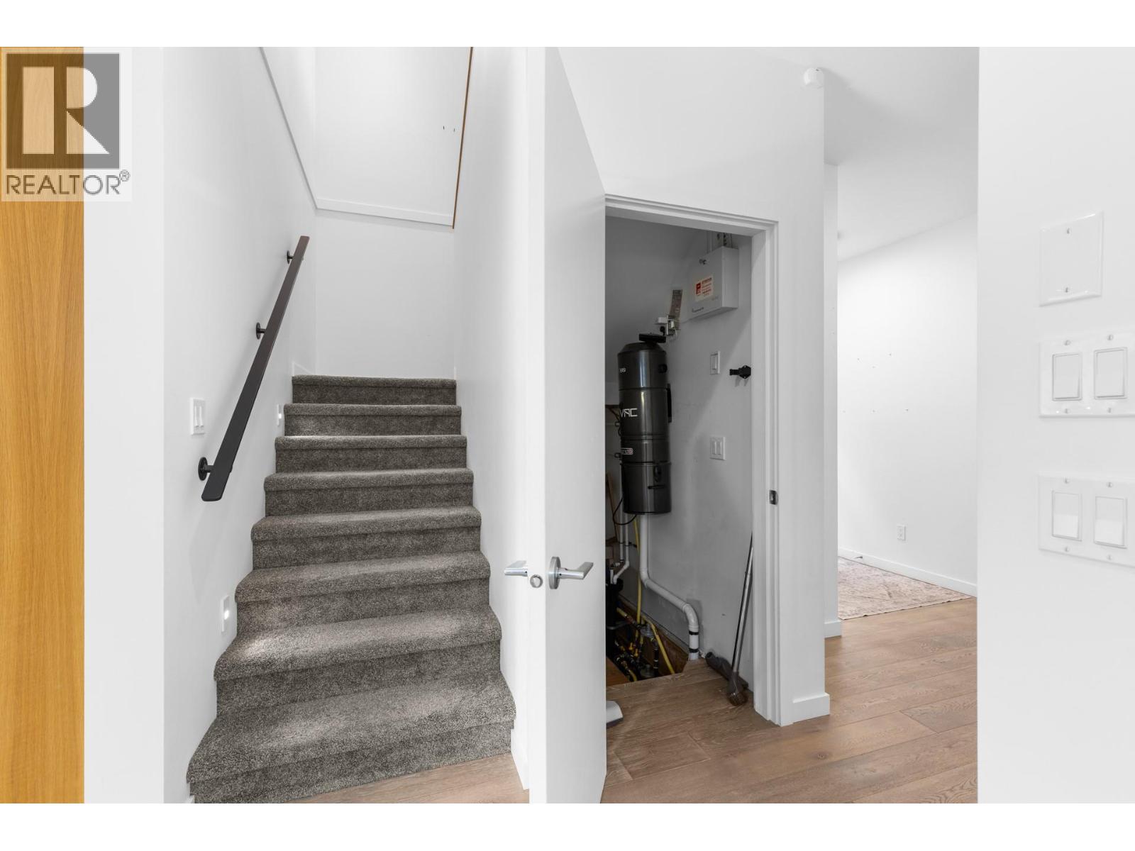 443 Christleton Avenue, Kelowna