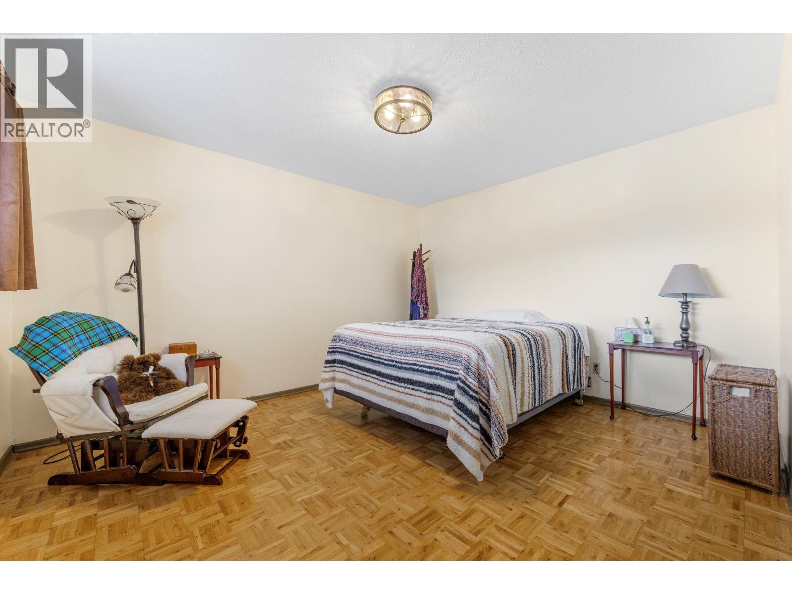  2429 Gosset Road, West Kelowna