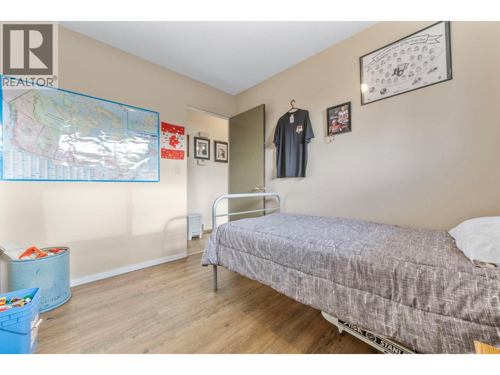  2429 Gosset Road, West Kelowna