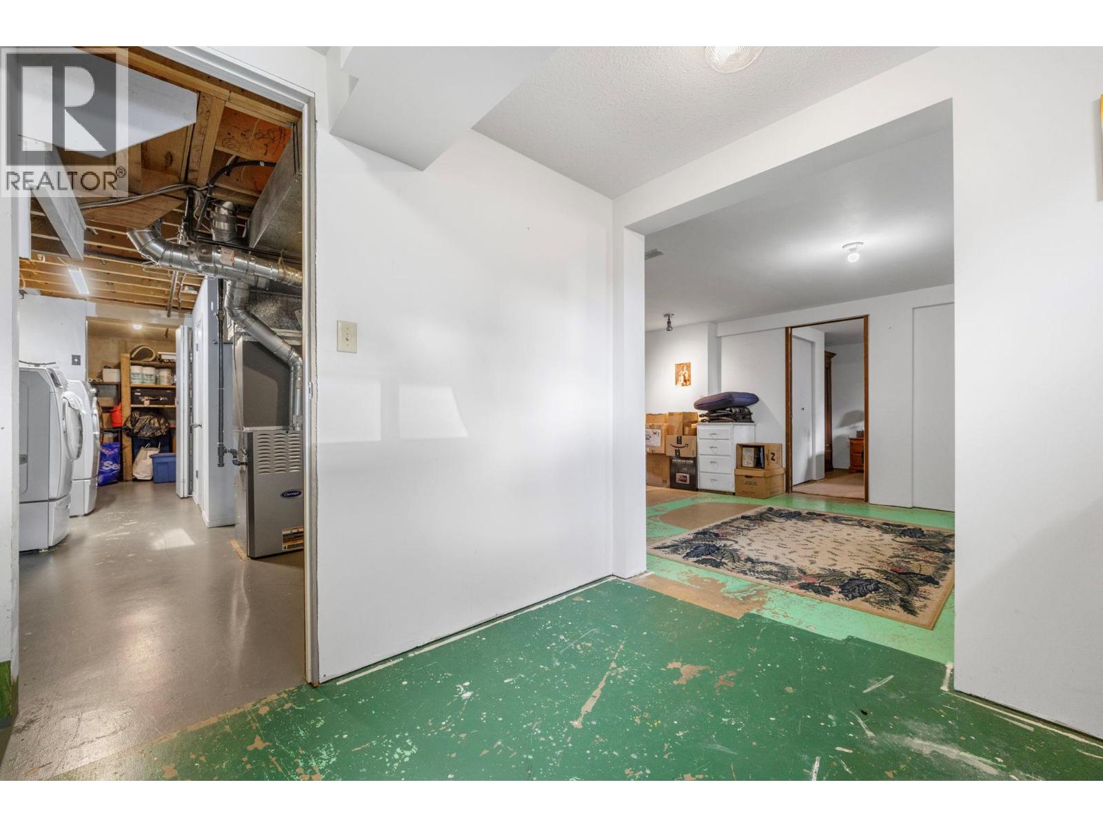  2429 Gosset Road, West Kelowna