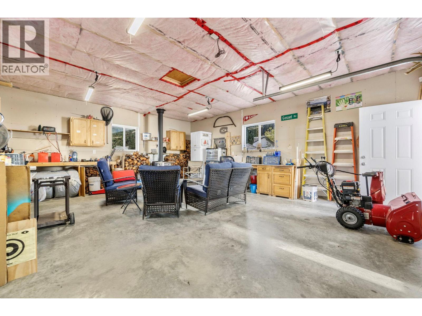  2429 Gosset Road, West Kelowna