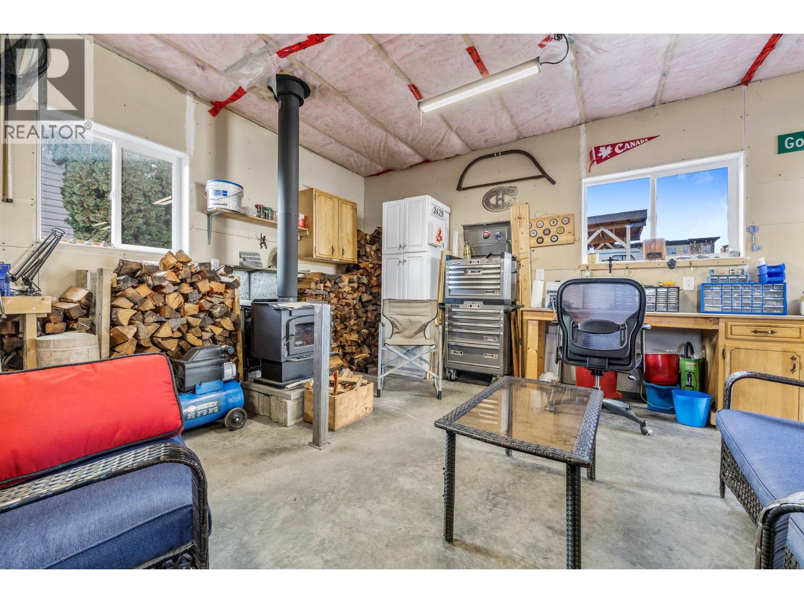  2429 Gosset Road, West Kelowna