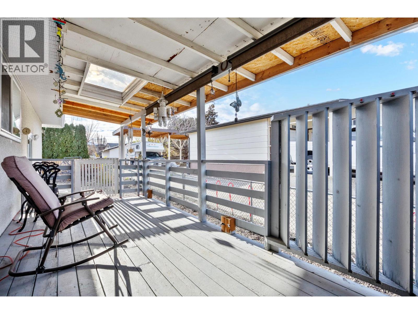  2429 Gosset Road, West Kelowna