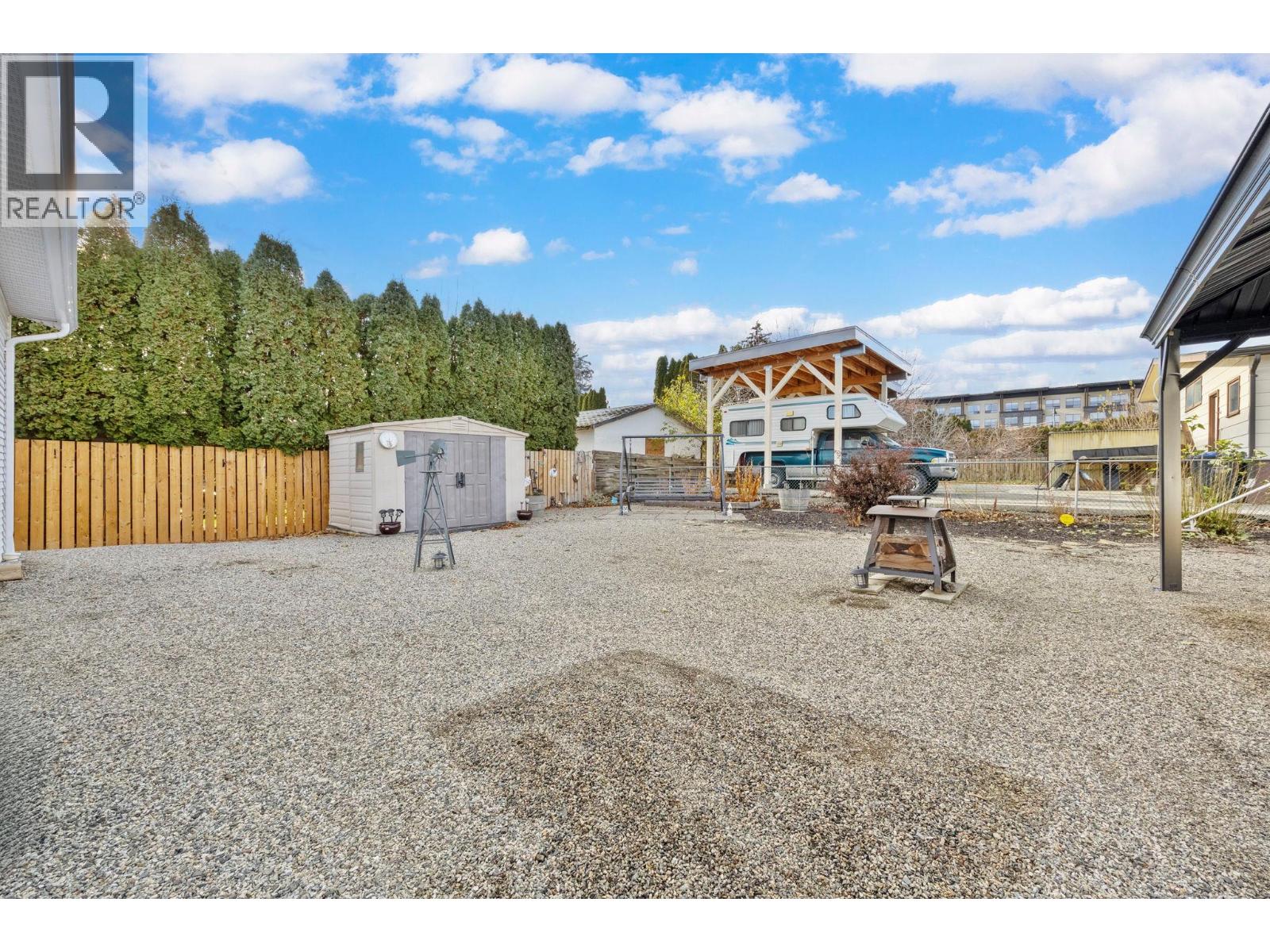  2429 Gosset Road, West Kelowna