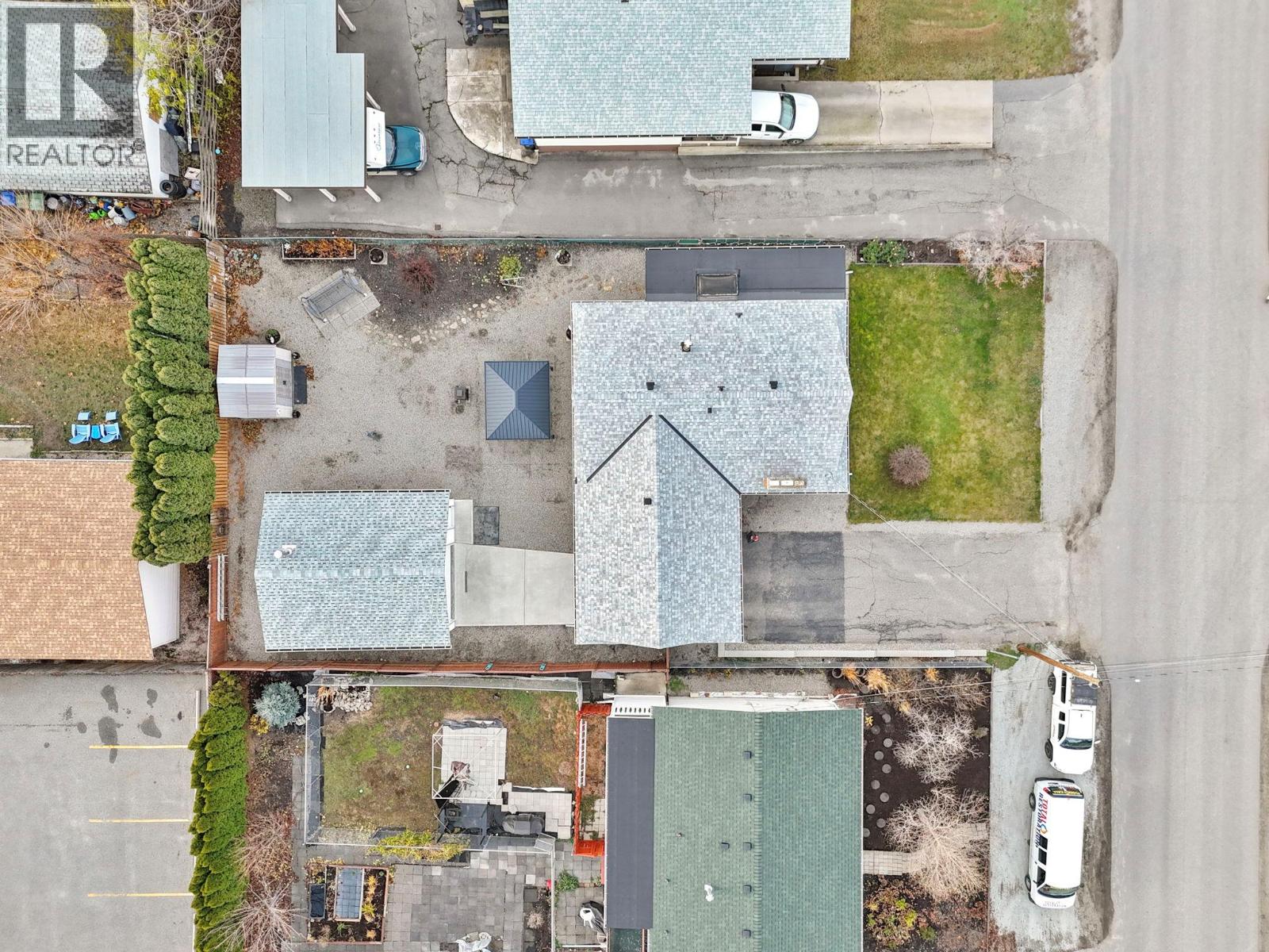  2429 Gosset Road, West Kelowna