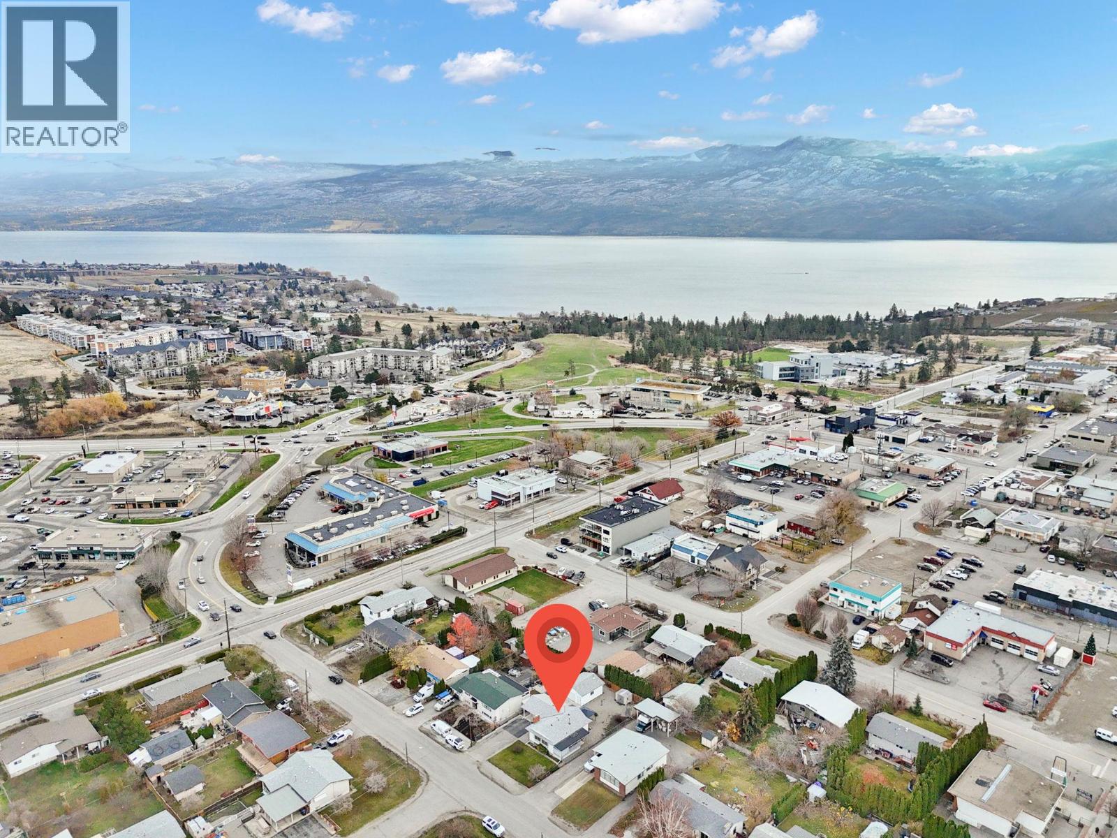  2429 Gosset Road, West Kelowna