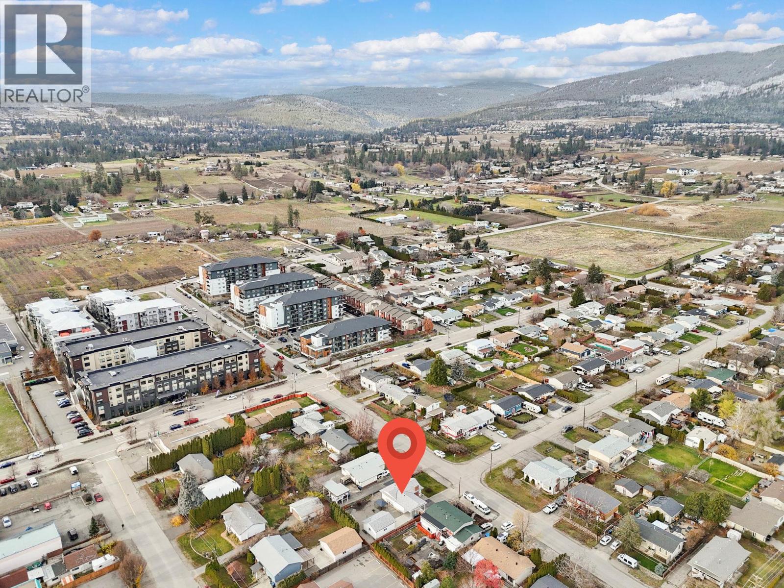  2429 Gosset Road, West Kelowna