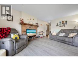 Bedroom - 2429 Gosset Road, West Kelowna, BC V4T1P4 Photo 8