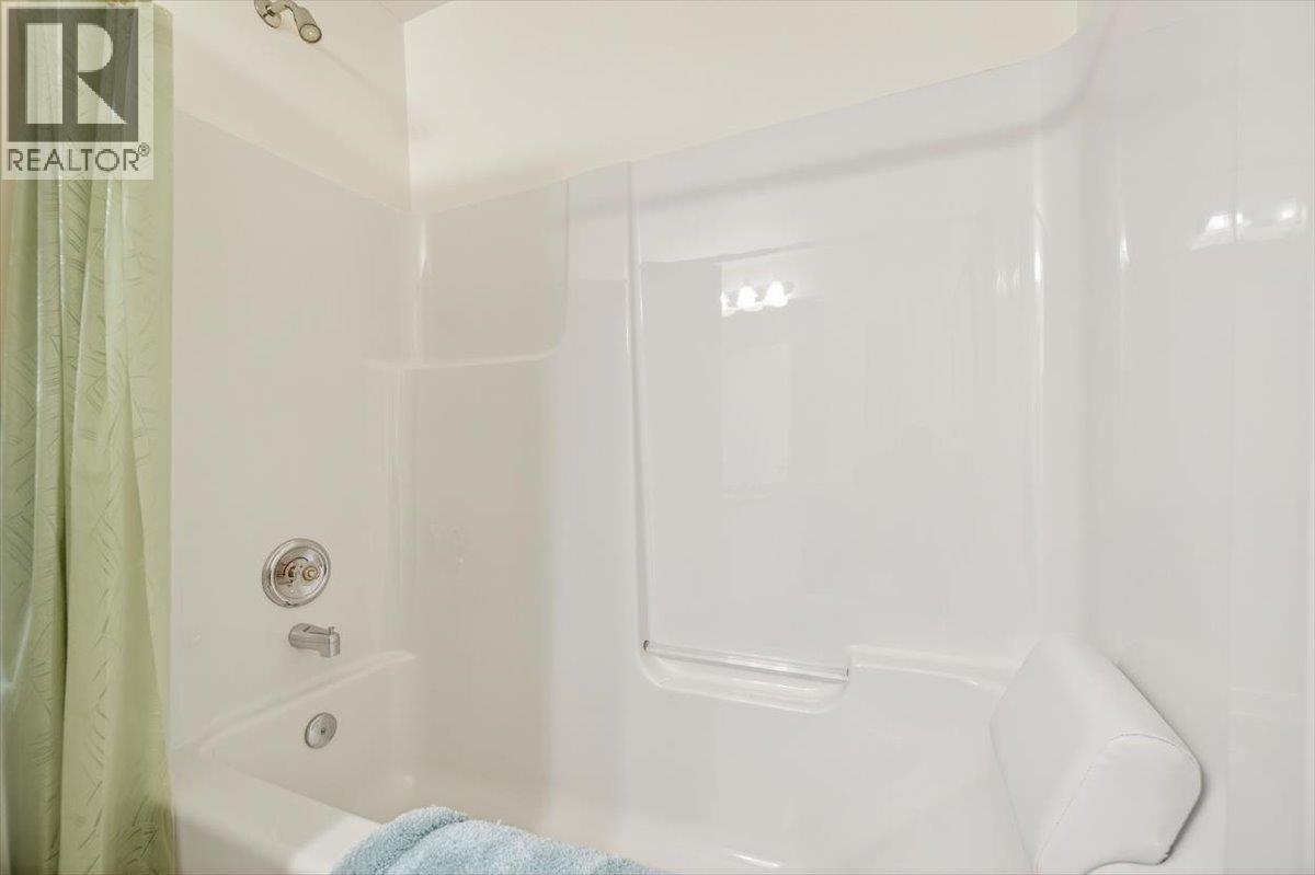 6 4576 Timberline Crescent, Fernie