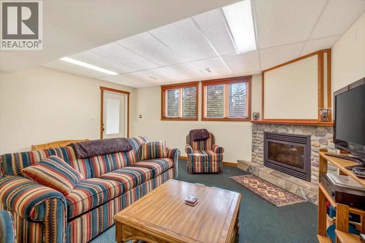 6 4576 Timberline Crescent, Fernie