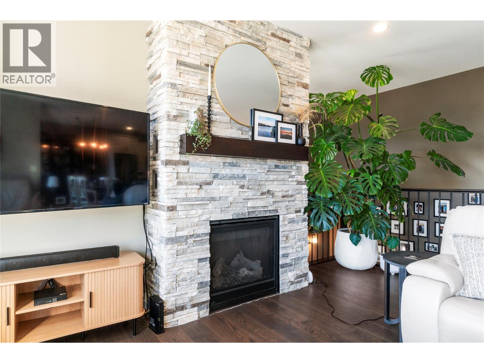  4590 71 Avenue, Salmon Arm