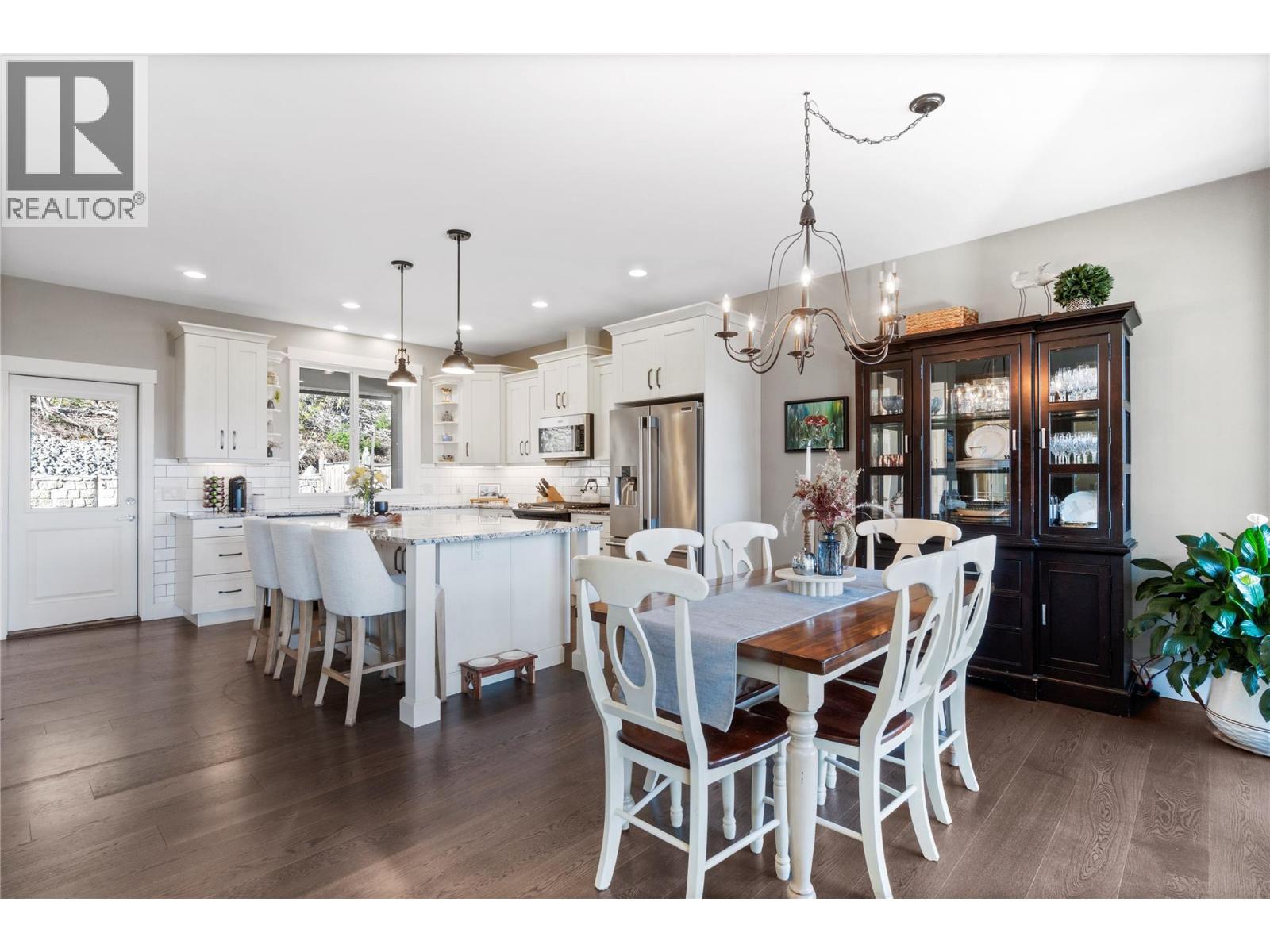  4590 71 Avenue, Salmon Arm